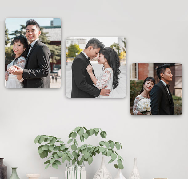 Durable acrylic photo frame with excellent acrylic frame