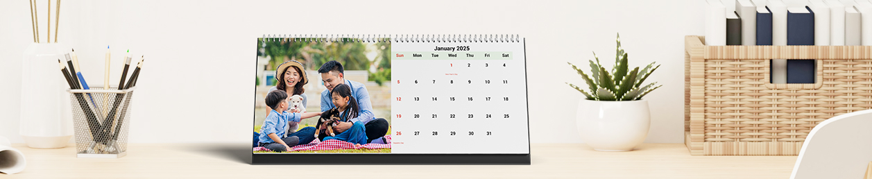 Design your 2025 desk calendar with personal photos for unique daily inspiration.