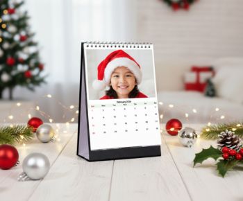 Desk Calendar with Christmas Theme Practical Christmas gift ideas for colleagues and loved ones