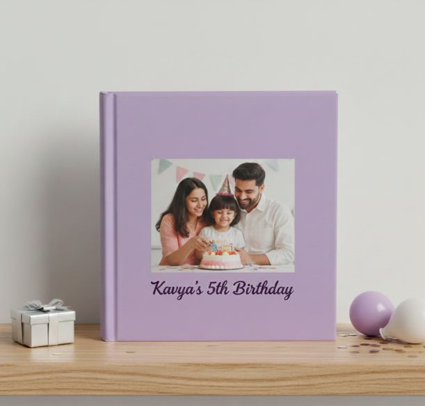 Different sizes of couple wedding photo albums for personalization 