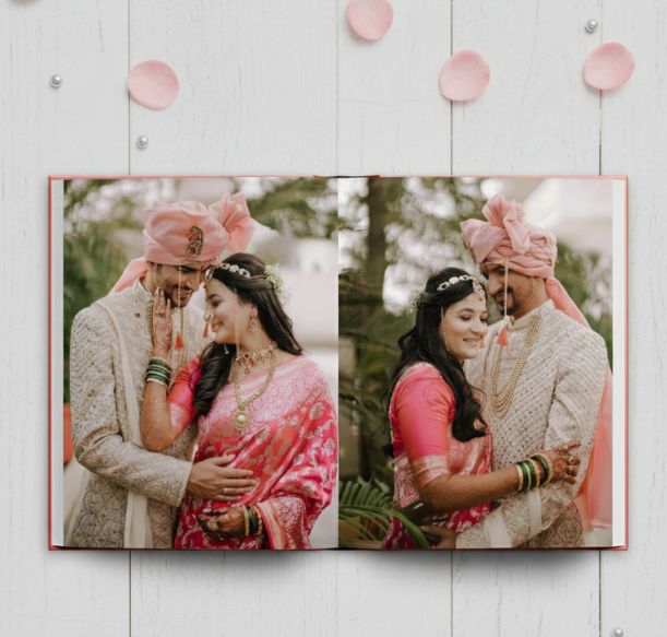 Different sizes of couple wedding photo albums for personalization 